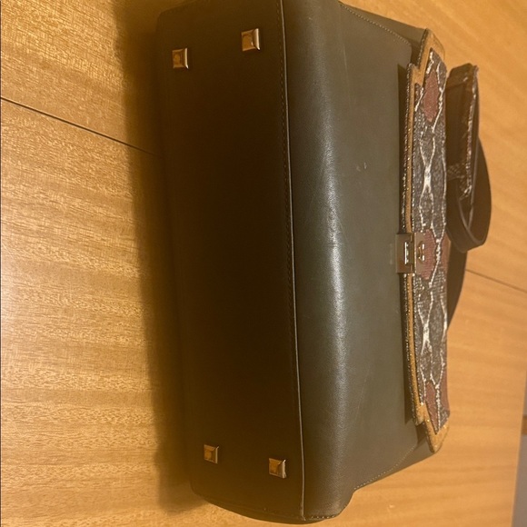 Kelly Wynne designer Olive and Python Print Satchel - Picture 11 of 13